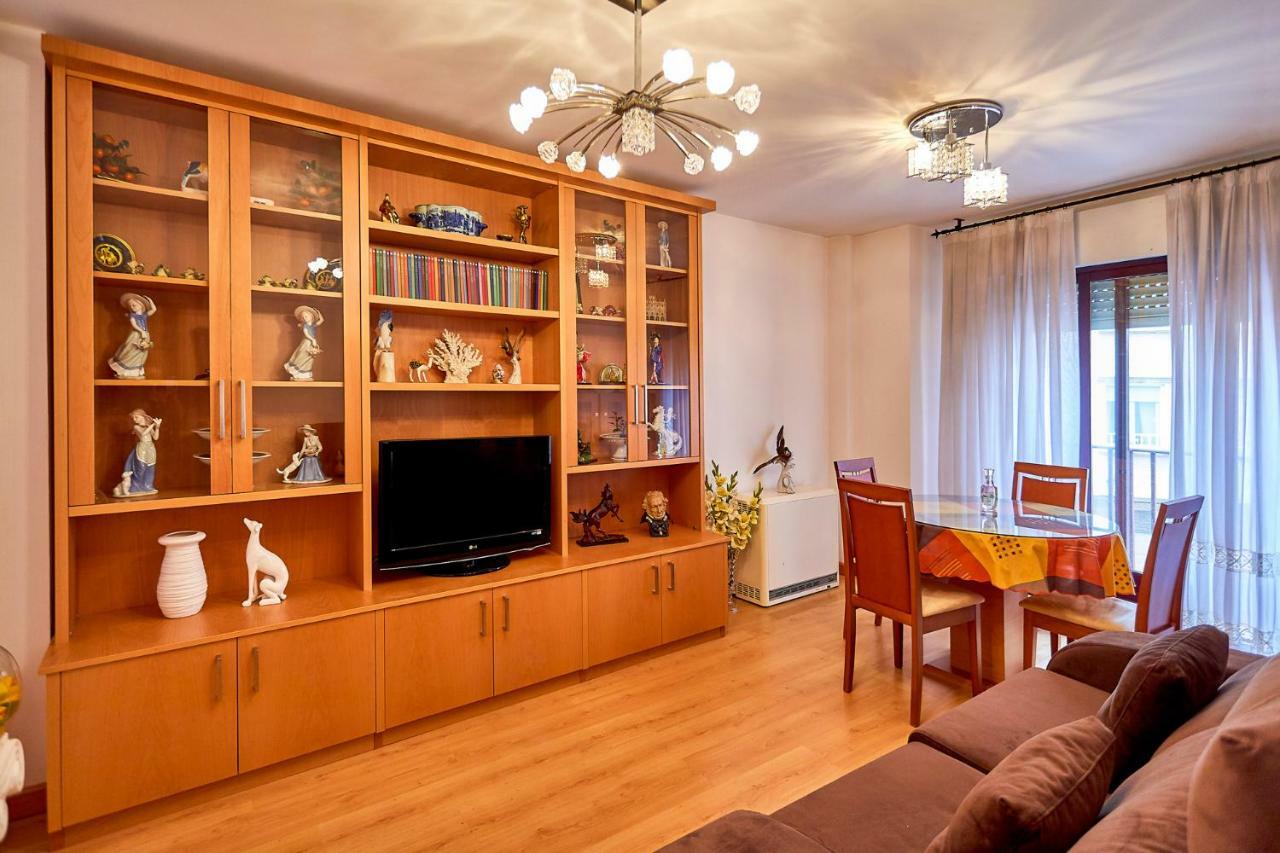 Vut Plaza Florida Apartment ซาลามังกา ภายนอก รูปภาพ
