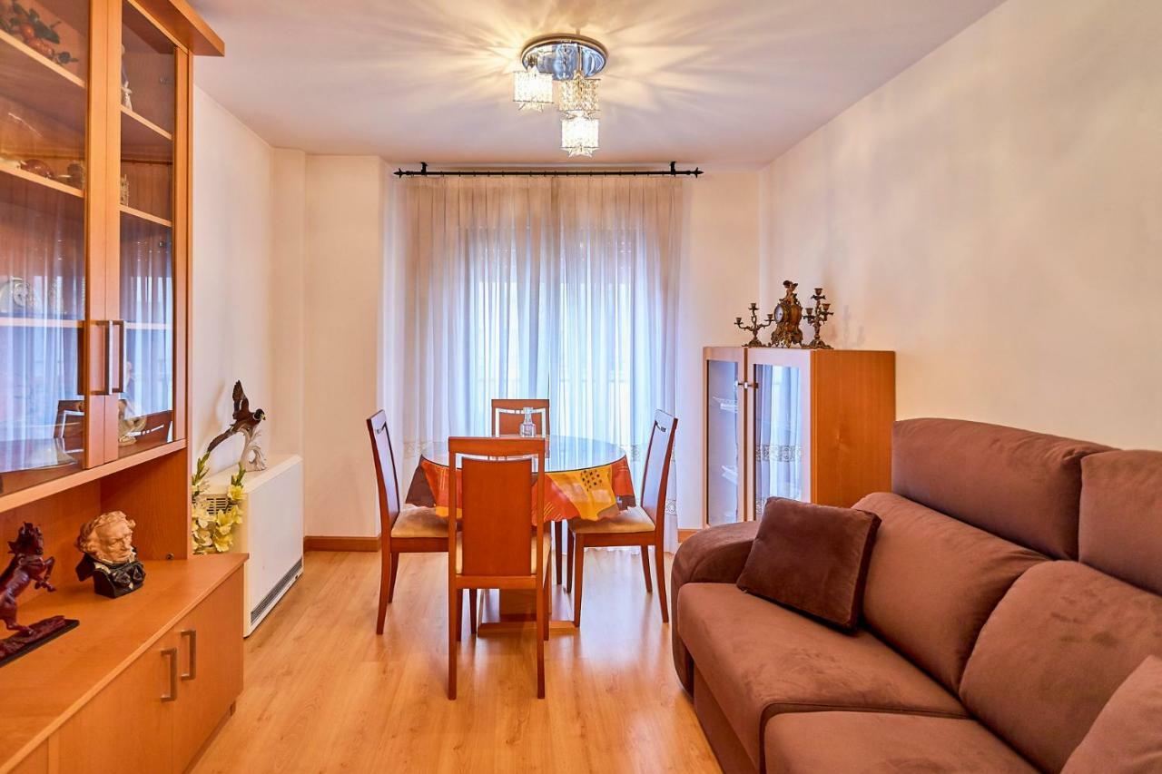 Vut Plaza Florida Apartment ซาลามังกา ภายนอก รูปภาพ